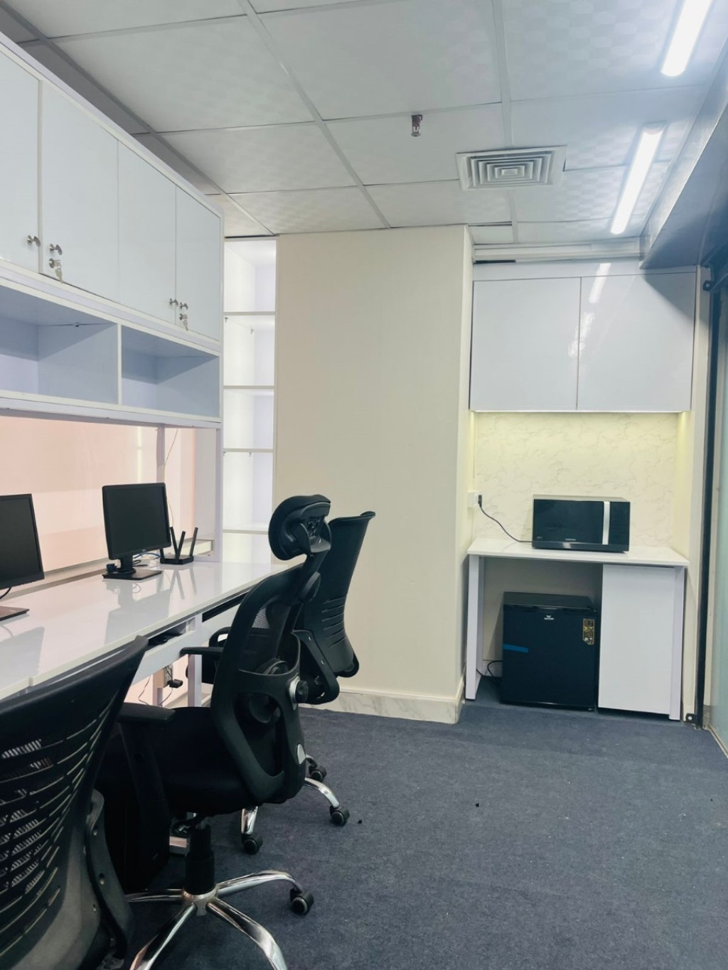 FurnishedOffice Space Rent In Bashundhara R/A